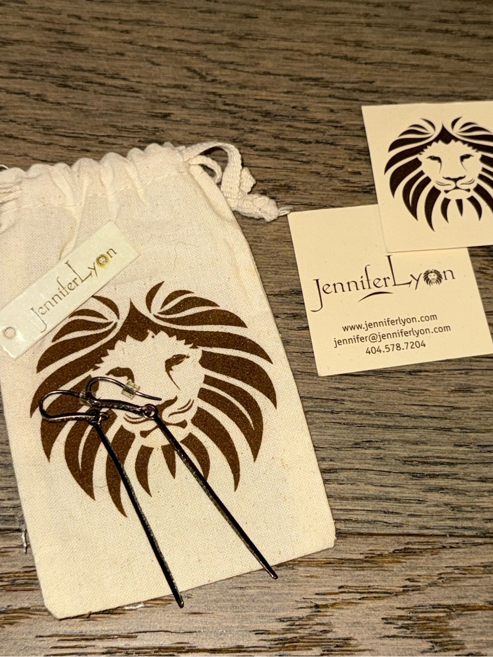 Like New Jennifer Lyon Sterling and diamond bar earrings - Picture 7 of 8